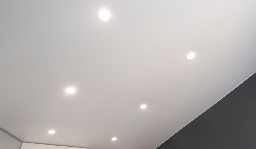 recessied lighting on ceiling