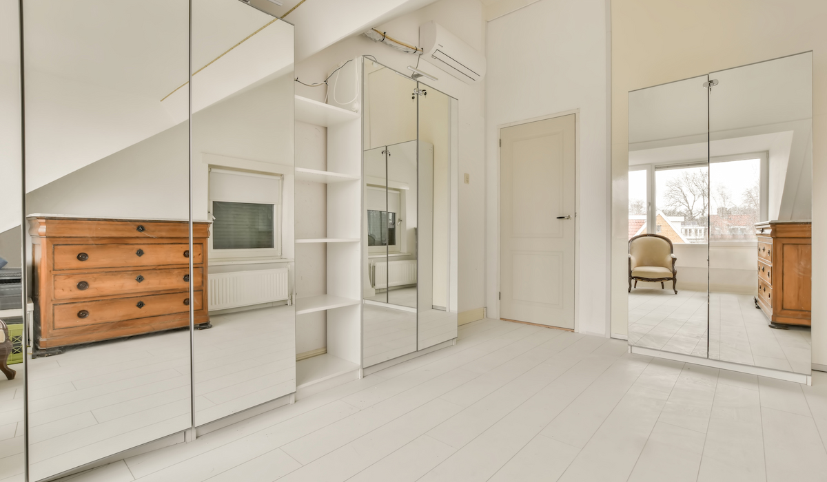 Beveled vs. NonBeveled Mirrors Interiordesignipedia