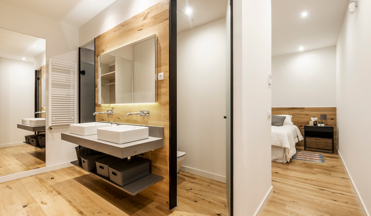 Beveled vs. NonBeveled Mirrors Interiordesignipedia